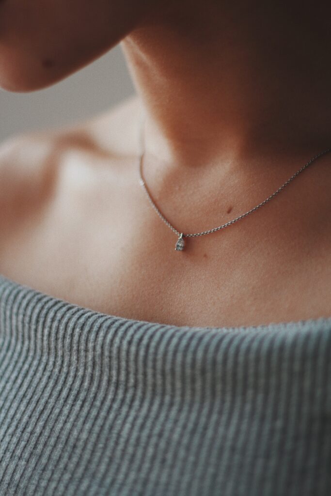 por-que-se-ponen-negras-las-joyas